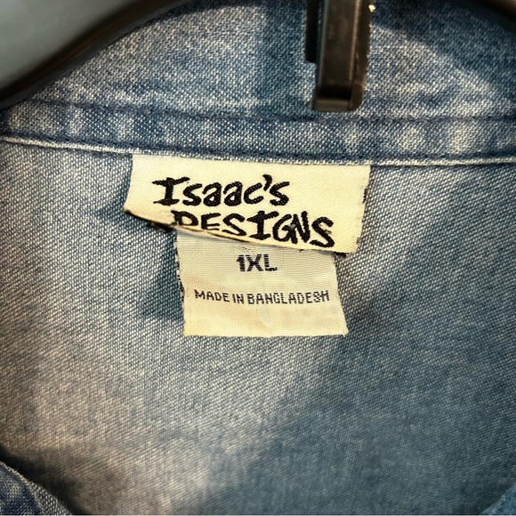 Embroidered Denim Shirt with Beaded Details women’s 1x. Dolphin bedazzled ocean. - Picture 9 of 12